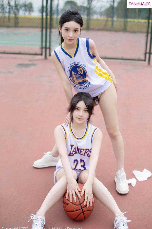   [XiuRen]高清写真图 2024.06.21 No.8744 豆瓣酱 模特合集第55张图片